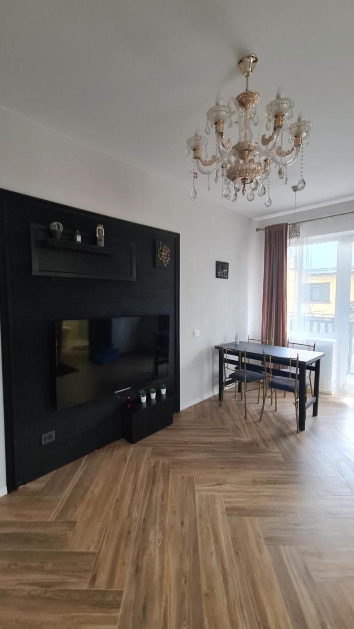 Dp Art Residence - Self Check In Kaunas Bilik gambar