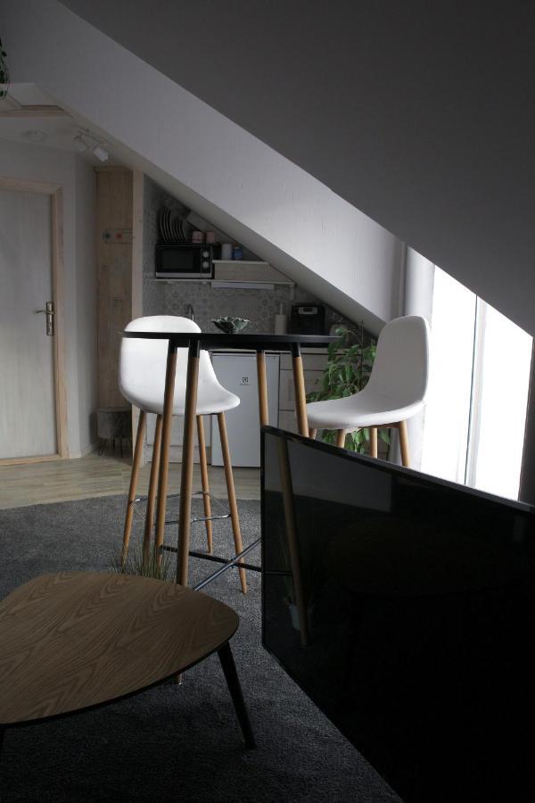 Dp Art Residence - Self Check In Kaunas Luaran gambar